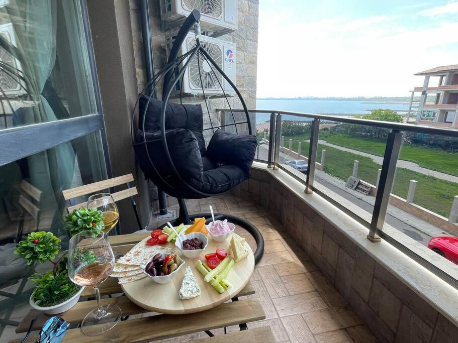 Brand New First Line Sea View 2 Bedroom Apartment Burgas Екстер'єр фото